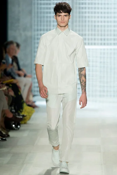 Look 36